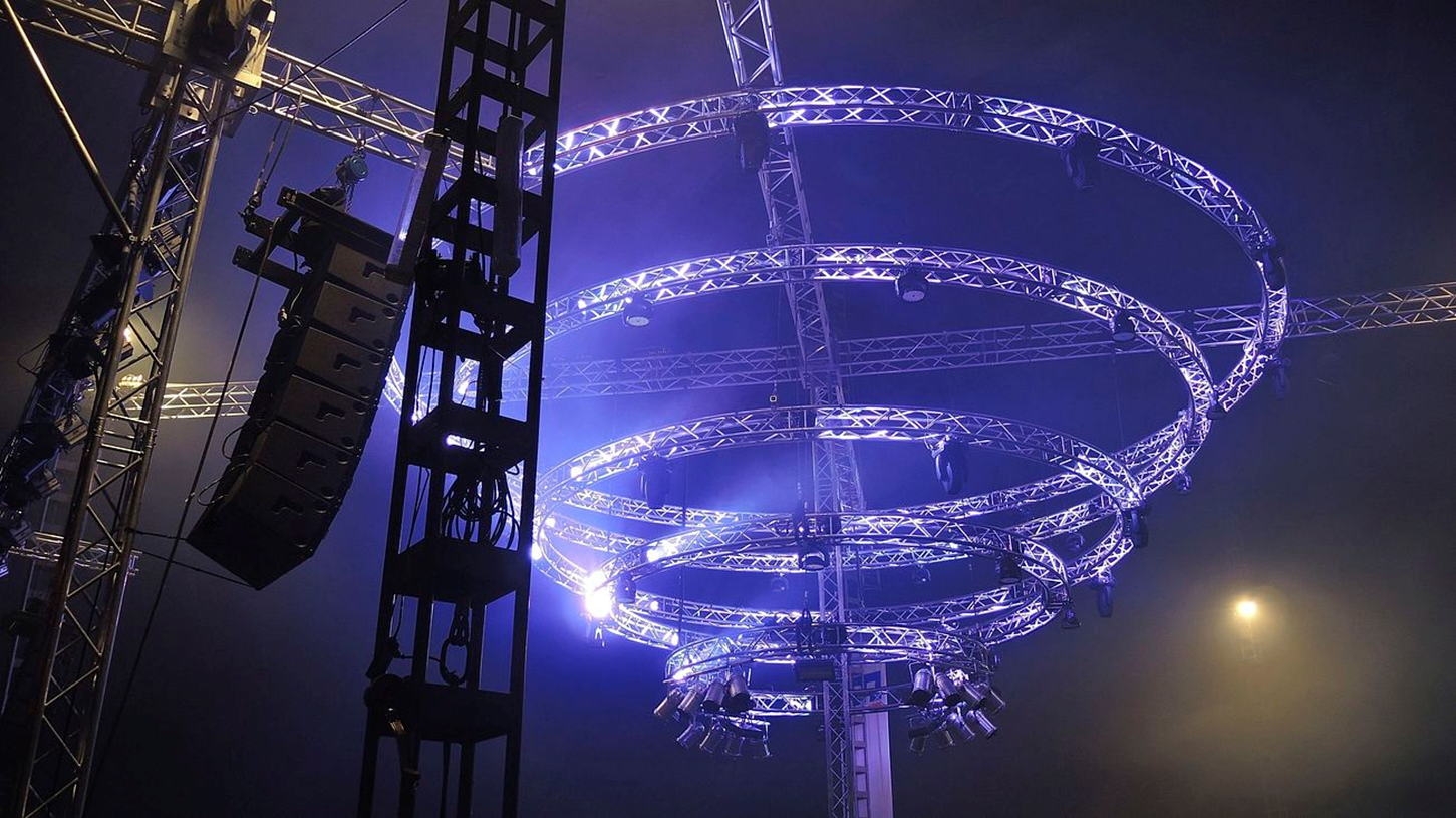 LIGHTS, MOTION, AND SOUND: AN I3C TO SPECIAL EFFECTS IO BRIDGE USE CASE USING THE NXP LPC865